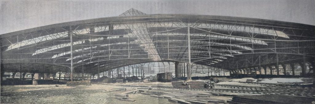 Abbildg. 10 - Ansicht der Hallenschürze im Bau. Ingenieur O. Pegram