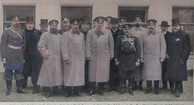 Der Stadthauptmann von St. Petersburg, General Kleigels, mit den höheren Polizeioffizieren