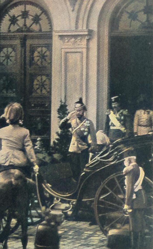 Die Ankunft des Zaren in Wien - Kaiser Franz Josef und sein Gast verlassen den Westbahnhof