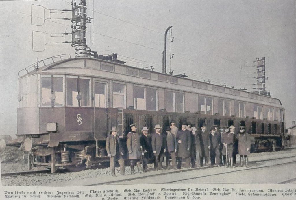 Ein Triumpf der deutschen Technik - Die Teilnehmer an den Versuchsfahrten der elektrischen Schnellbahn Marienfelde-Zossen