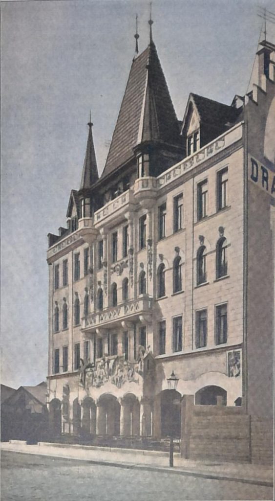 Fassade an der Hallischen Strasse