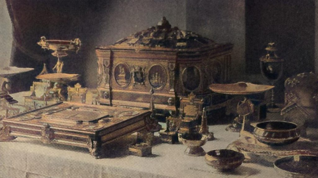 Goldene Schmucktruhe mit Diamanten, Album usw. Im Besitz der Herzoginwitwe Marie von Sachsen-Koburg-Gotha