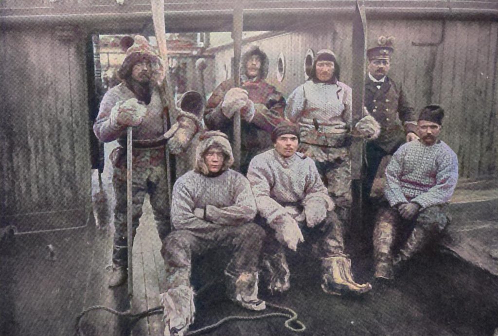 Die Heimkehr der deutschen Südpolarexpedition - Teilnehmer der Expedition in Polarausrüstung
