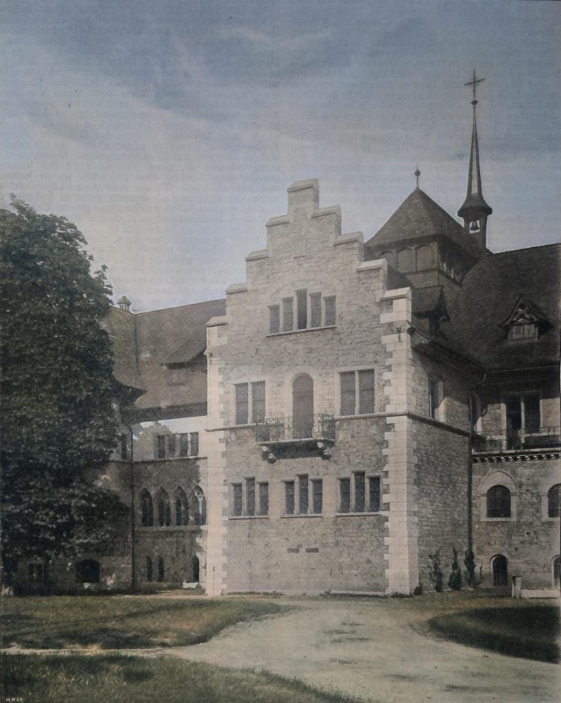 Hofansicht von Westen