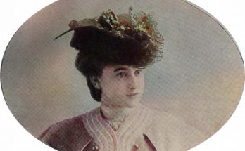 4. Torque aus Sammet. Maison Virot. - Phot. Reutlinger