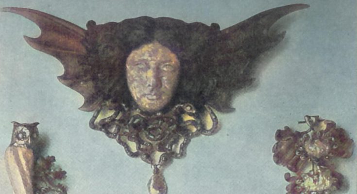 Lukas von Cranach. Drei Broschen Eulen-, Medusen und Weissdornmotiv