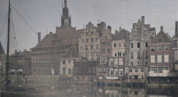 Abbildg. 1. Stadtbild aus Emden mit dem Rathhause