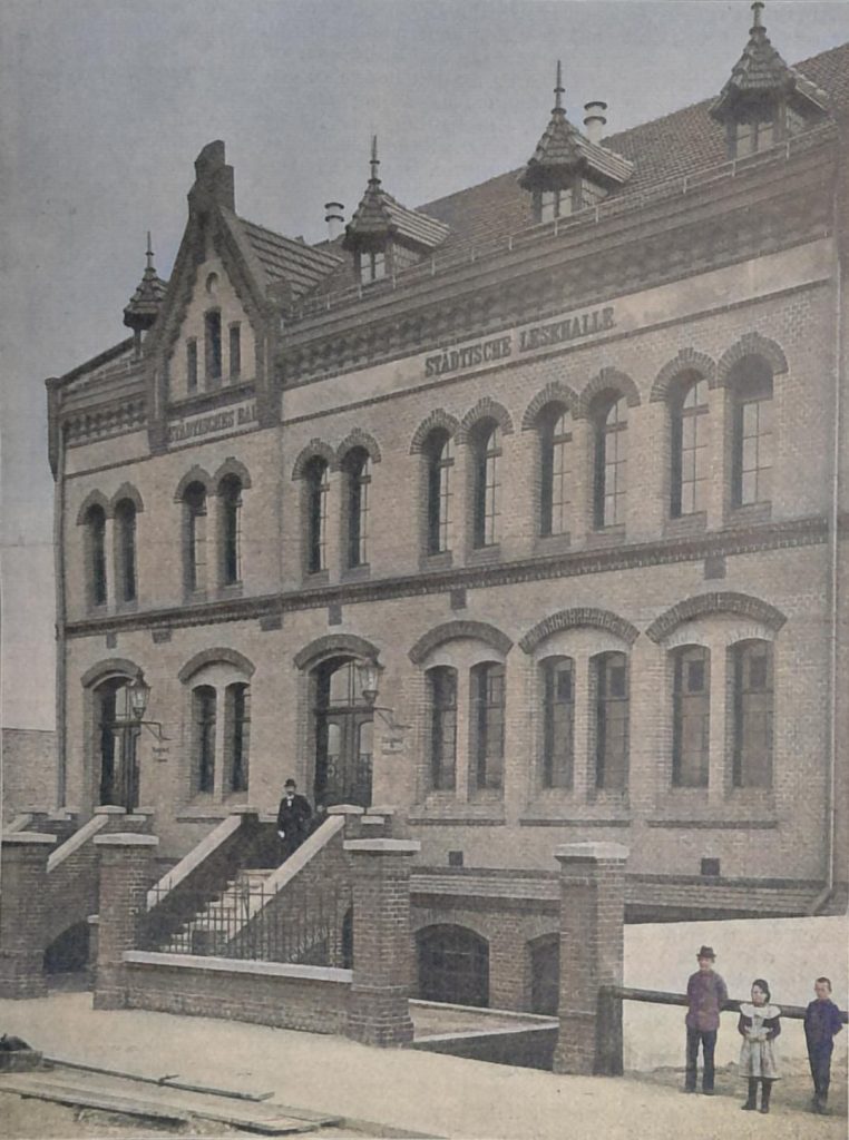 Volksbad in Verbindung mit Volksbibliothek in Magdeburg