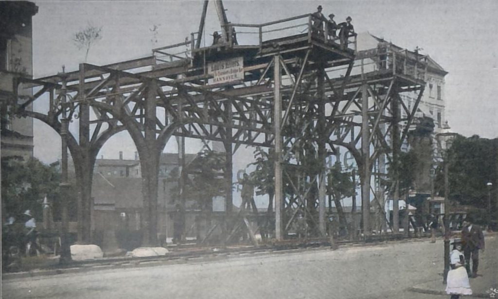 Abbildg. 33. Aufstellung des Viadukts in der Gitschiner Strasse