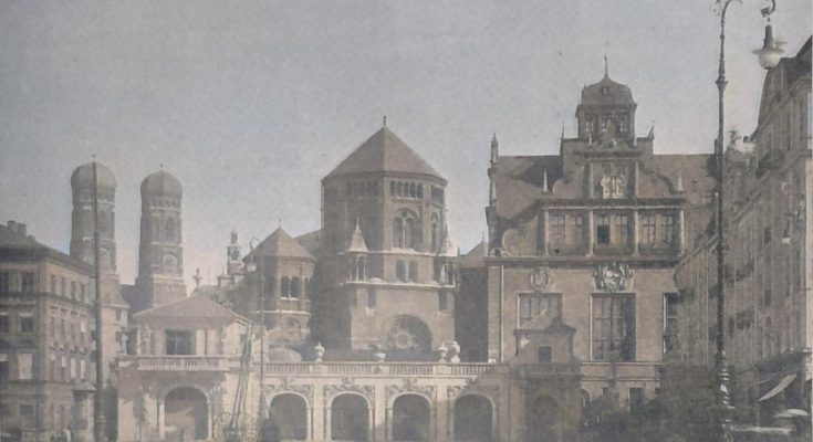 Ansicht vom Maximiliansplatz aus gegen die Synagoge und die Frauenkirche