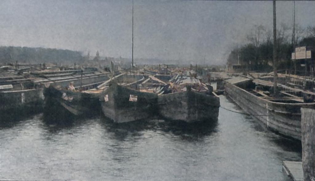 Ueberwinterung der Kähne an der Oberspree