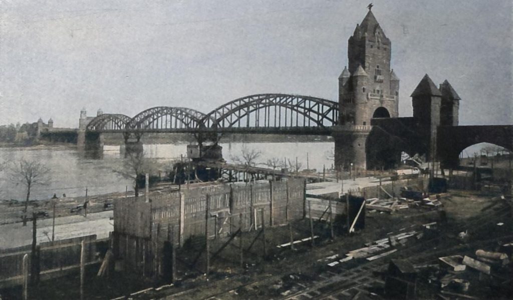 Die neue Rheinbrücke bei Mainz